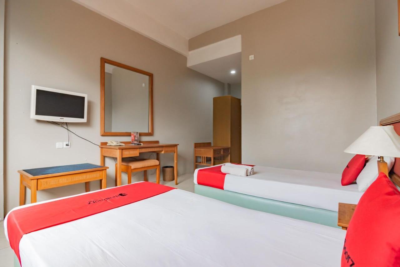 Reddoorz Near Institut Teknologi Bandung 2 Ξενοδοχείο Εξωτερικό φωτογραφία