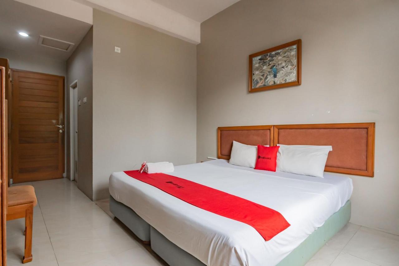 Reddoorz Near Institut Teknologi Bandung 2 Ξενοδοχείο Εξωτερικό φωτογραφία