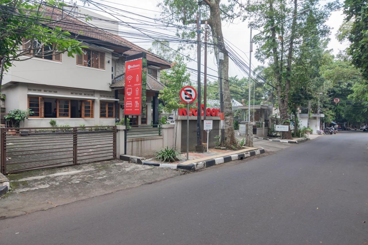 Reddoorz Near Institut Teknologi Bandung 2 Ξενοδοχείο Εξωτερικό φωτογραφία