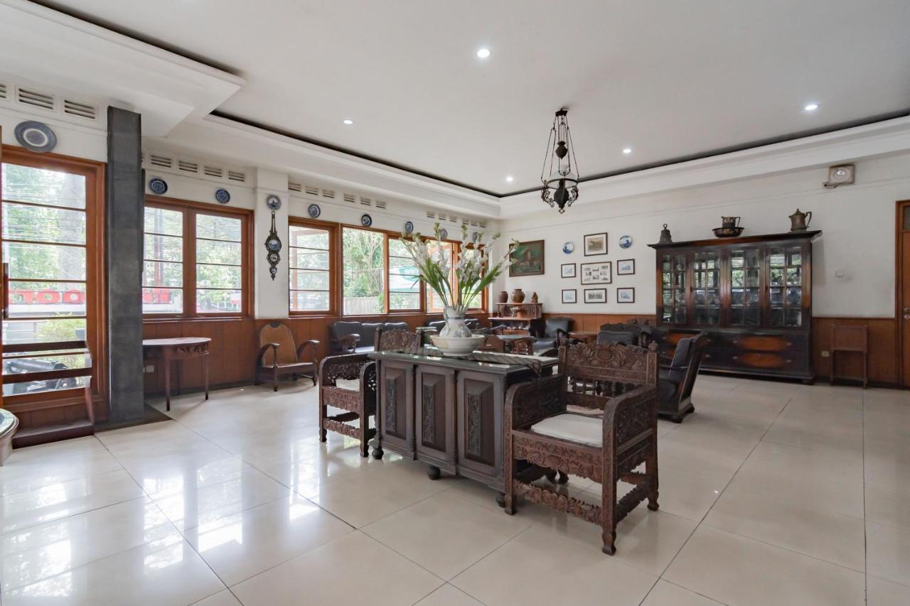 Reddoorz Near Institut Teknologi Bandung 2 Ξενοδοχείο Εξωτερικό φωτογραφία