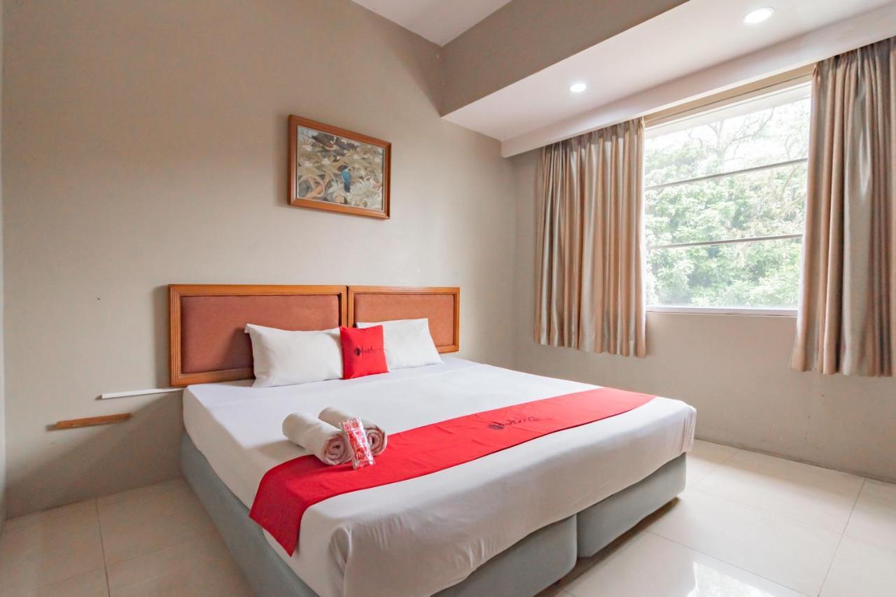 Reddoorz Near Institut Teknologi Bandung 2 Ξενοδοχείο Εξωτερικό φωτογραφία