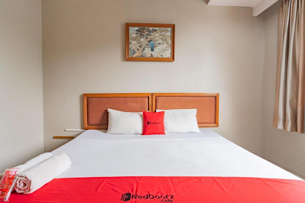 Reddoorz Near Institut Teknologi Bandung 2 Ξενοδοχείο Εξωτερικό φωτογραφία