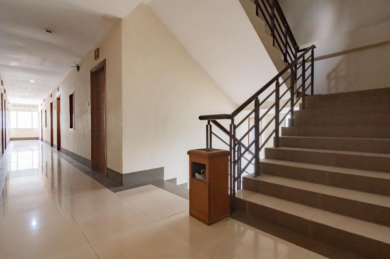 Reddoorz Near Institut Teknologi Bandung 2 Ξενοδοχείο Εξωτερικό φωτογραφία