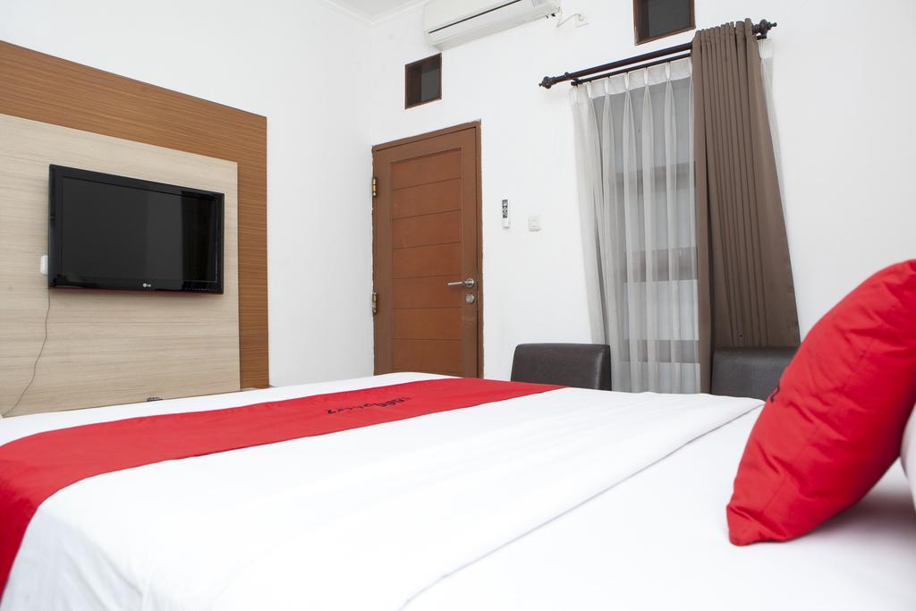 Reddoorz Near Institut Teknologi Bandung 2 Ξενοδοχείο Εξωτερικό φωτογραφία